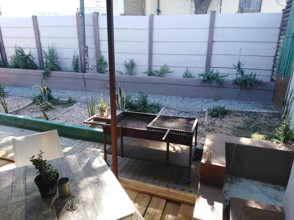 Xenia Bed & Breakfast Windhoek Eksteriør billede