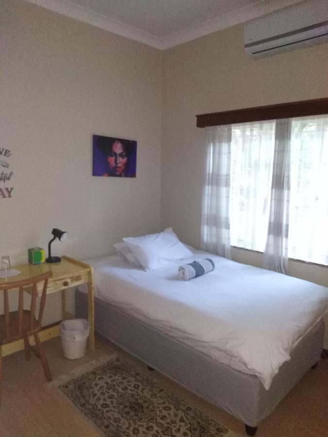 Xenia Bed & Breakfast Windhoek Eksteriør billede