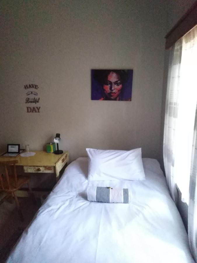 Xenia Bed & Breakfast Windhoek Eksteriør billede